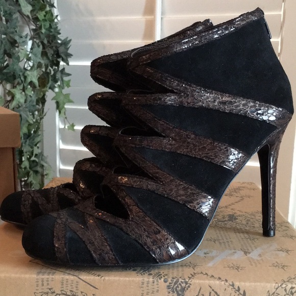 NWOB Carlos Santana Fortune Booties 9.5 9 1/2 - Picture 2 of 5